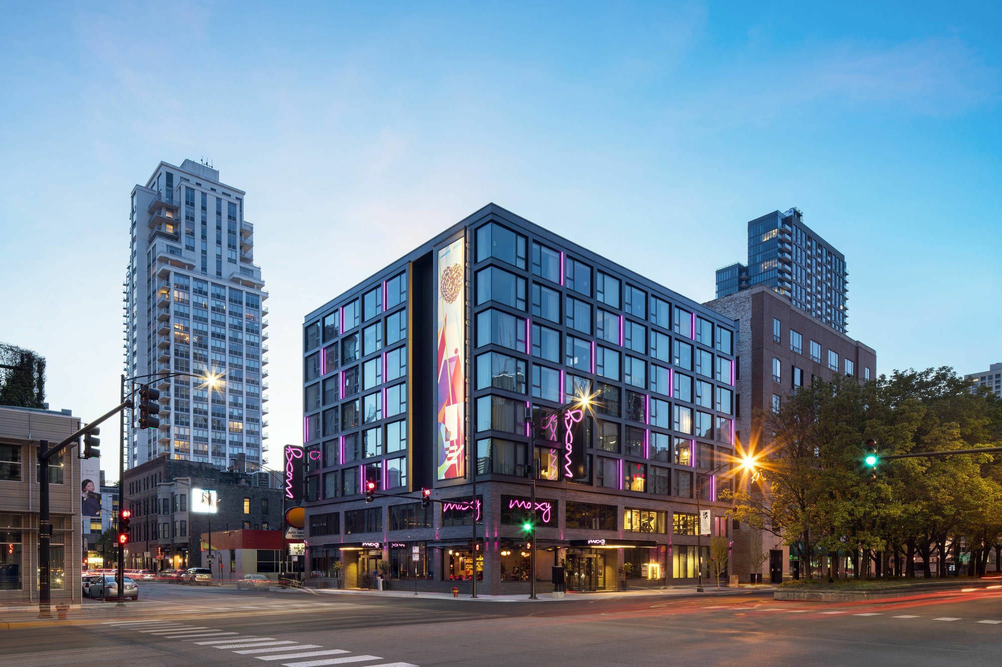 Moxy Chicago Downtown Hotel Exterior photo